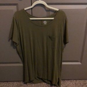 Old Navy army green tee